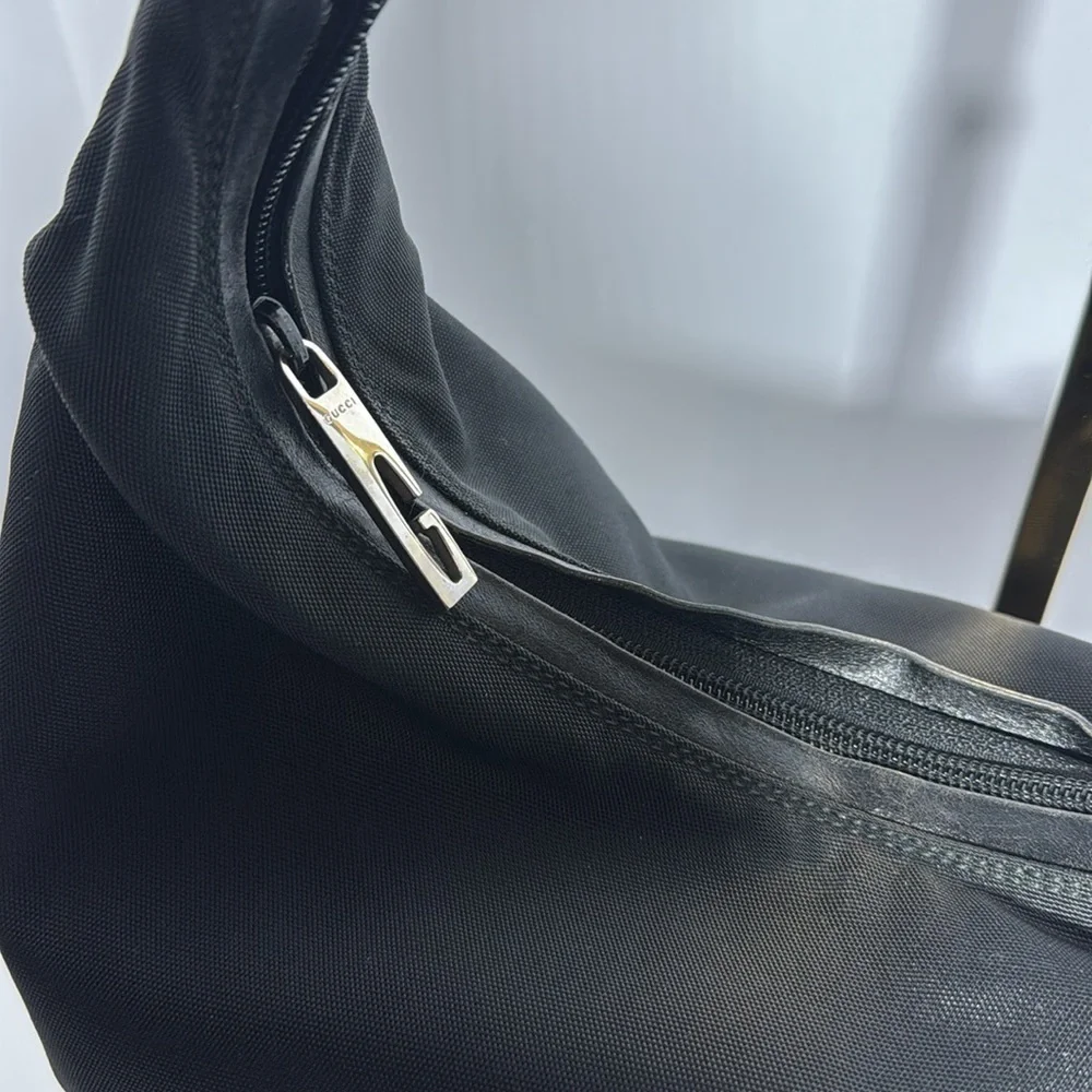 FANTASTIC GUCCI SLOUCHY CROSSBODY W DETACHABLE LEATHER STRAP - Picture 8 of 14